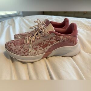 Nike SuperRep women’s shoes. Lightly worn. Size 9.5.
